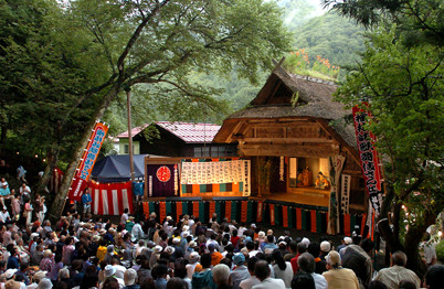 愛宕神祭礼奉納歌舞伎 ๑ ㅁ ๑ ようこそ会津高原